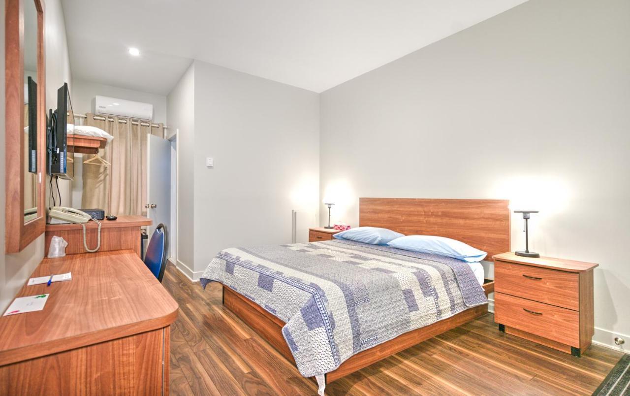 Motel Rustik Chateauguay Heights Экстерьер фото