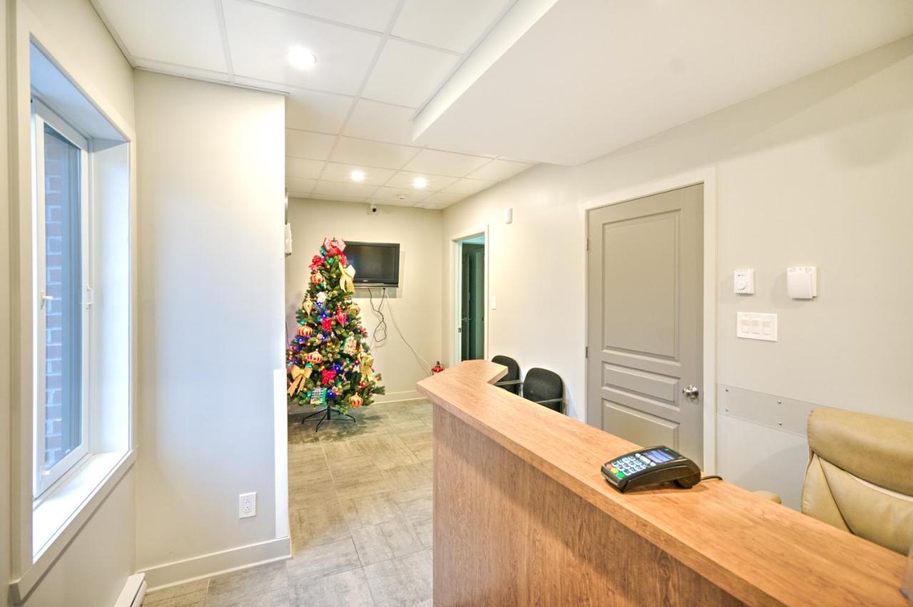 Motel Rustik Chateauguay Heights Экстерьер фото